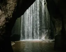 Descubre la aventura turística en las cuevas de Cheddar Gorge: Una experiencia imperdible de viaje