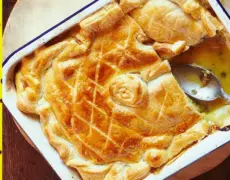 Descubre el sabor delicioso de la Chicken and Mushroom Pie en tu próximo viaje gastronómico