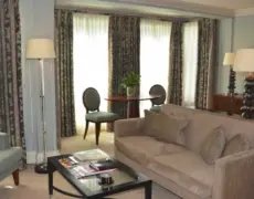 Descubre la elegancia y comodidad en el Hotel The Stafford London en tu próximo viaje a Londres