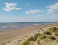Descubre la belleza natural de las Dunas de Formby Beach en Merseyside: un destino imperdible para tu próximo viaje de turismo