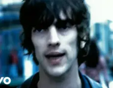 Descubre la magia del turismo en un viaje con The Verve: la banda sonora perfecta para tus aventuras