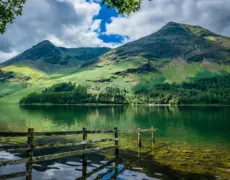 Descubre la magia del turismo de senderismo en el Parque Nacional de Lake District